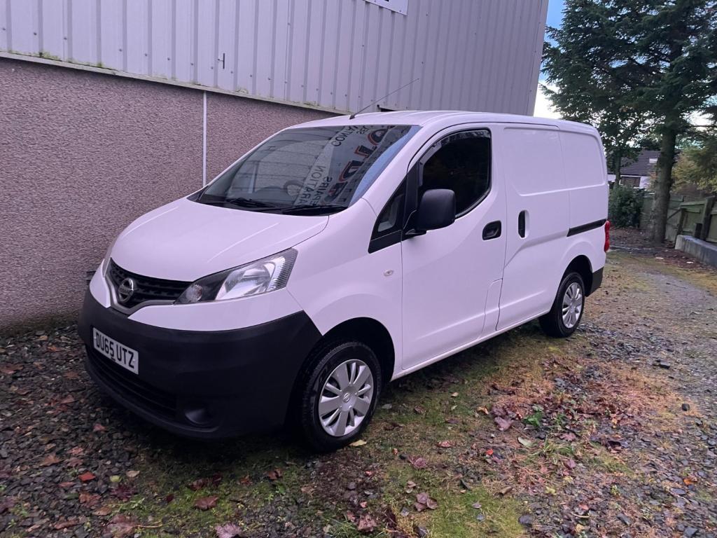 NISSAN NV200