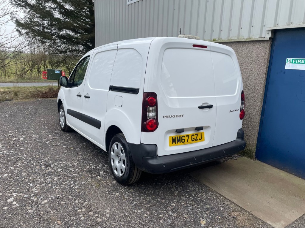 PEUGEOT PARTNER