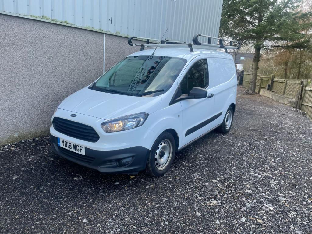 FORD TRANSIT COURIER