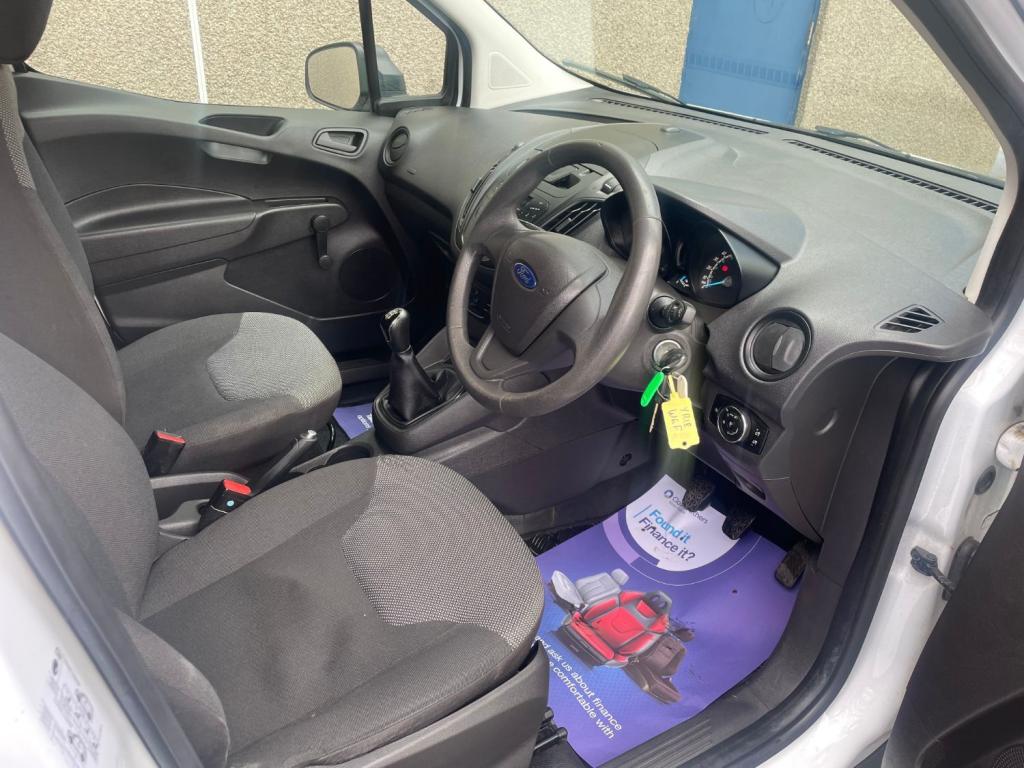 FORD TRANSIT COURIER