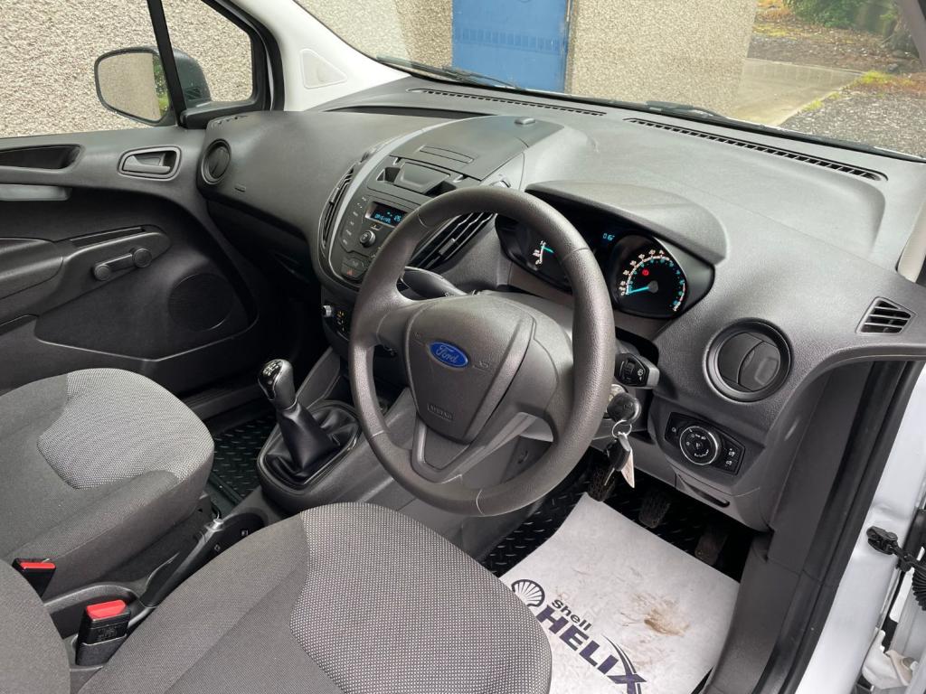 FORD TRANSIT COURIER