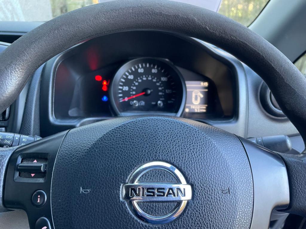 NISSAN NV200