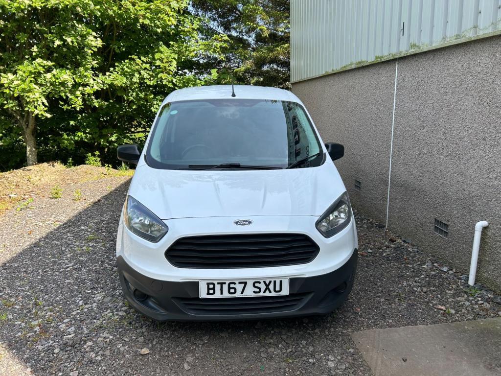 FORD TRANSIT COURIER