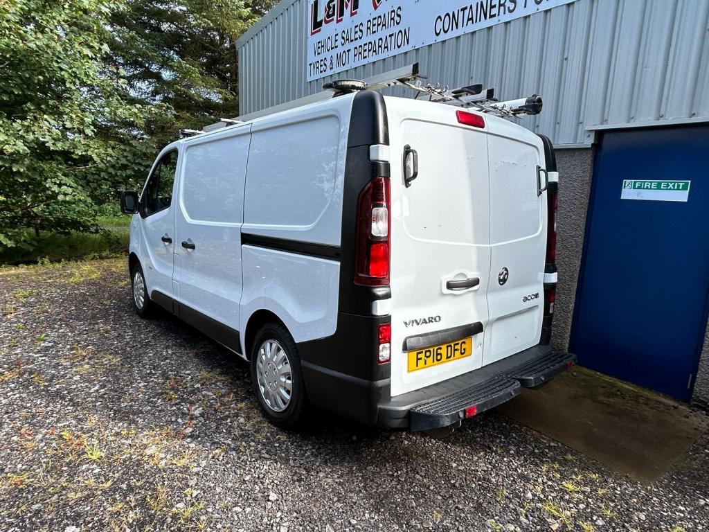 VAUXHALL VIVARO