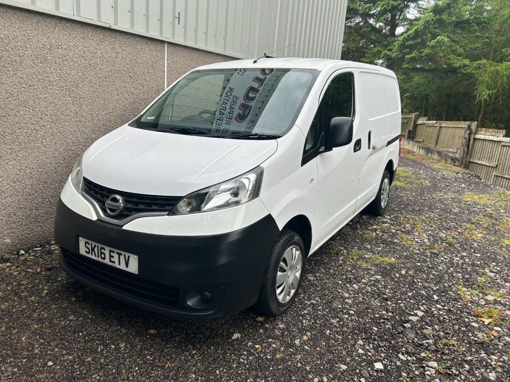 NISSAN NV200