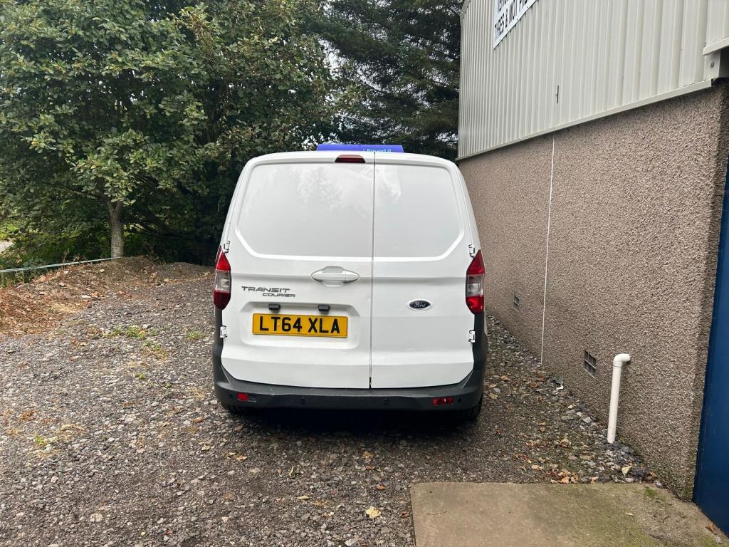 FORD TRANSIT COURIER