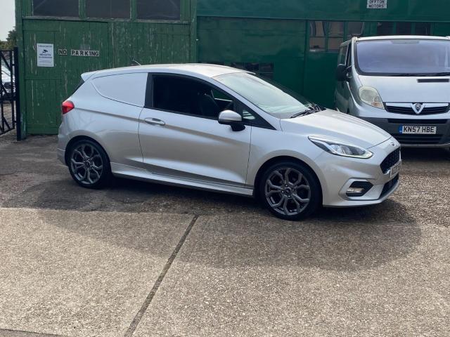 FORD FIESTA VAN 1.5 TDCi Sport