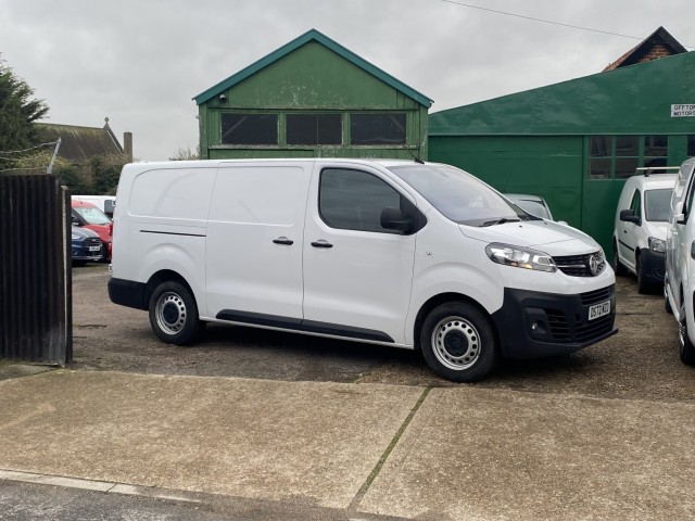 VAUXHALL VIVARO 1.5 Turbo D 2900 Dynamic
