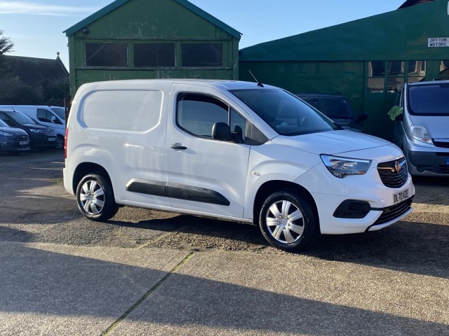 VAUXHALL COMBO 1.6 Turbo D 2300 Sportive
