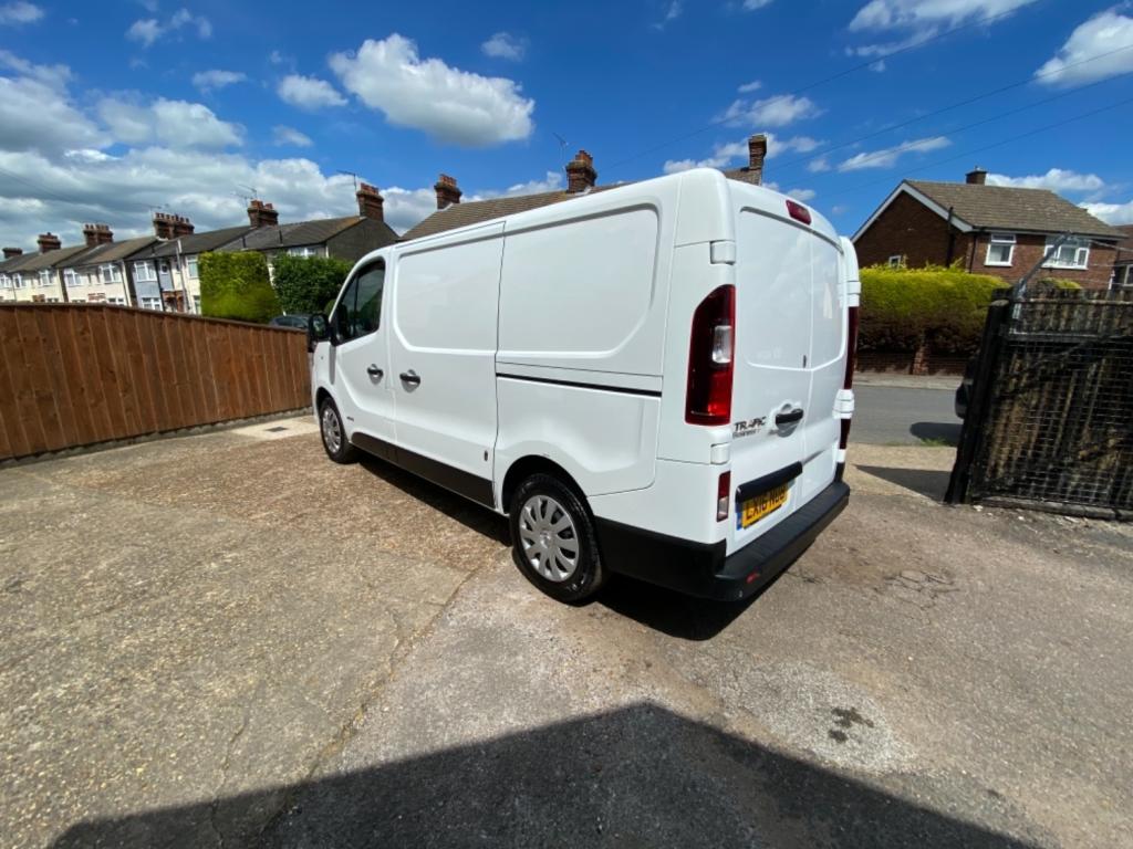 RENAULT TRAFIC