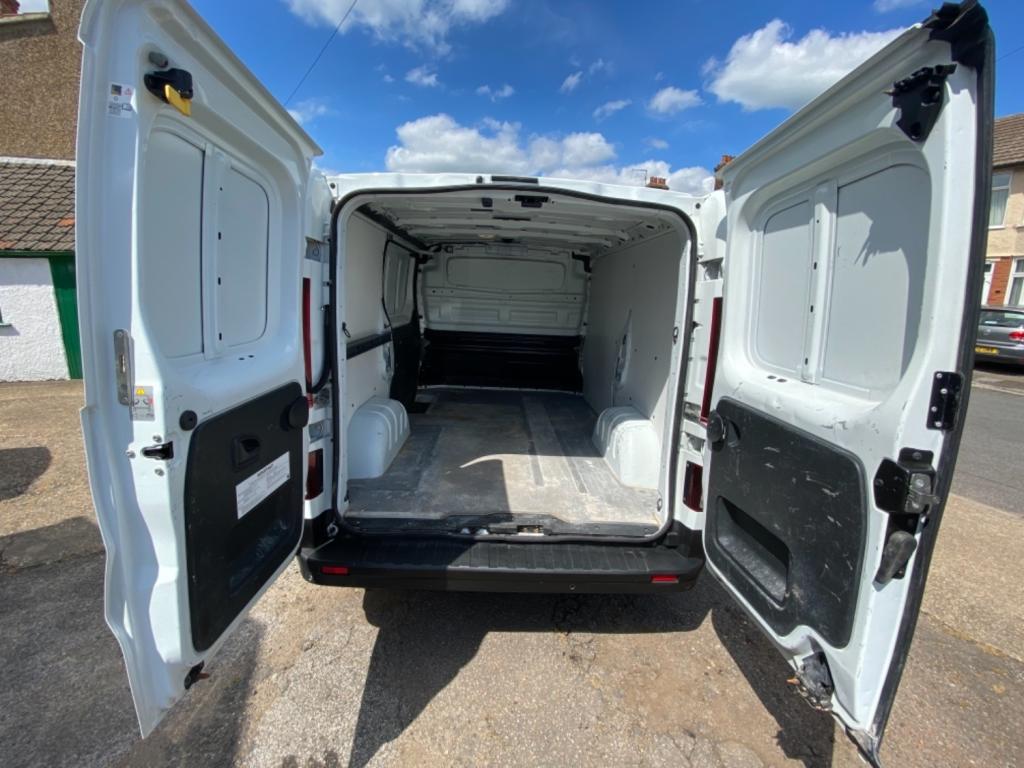 RENAULT TRAFIC