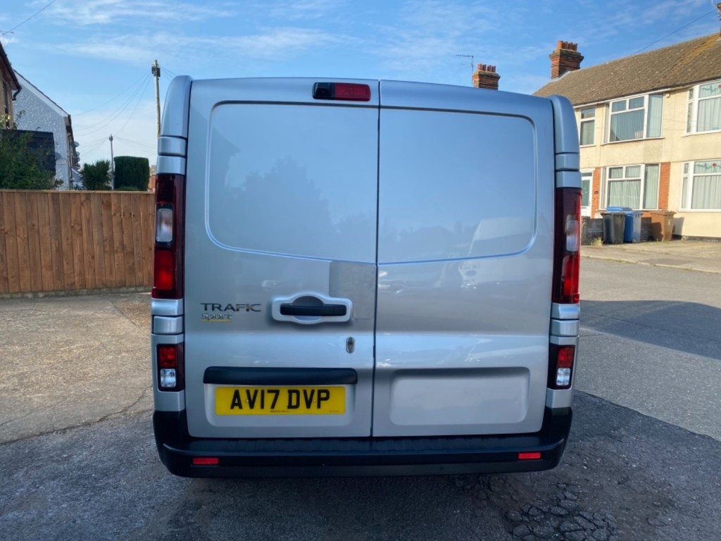 RENAULT TRAFIC