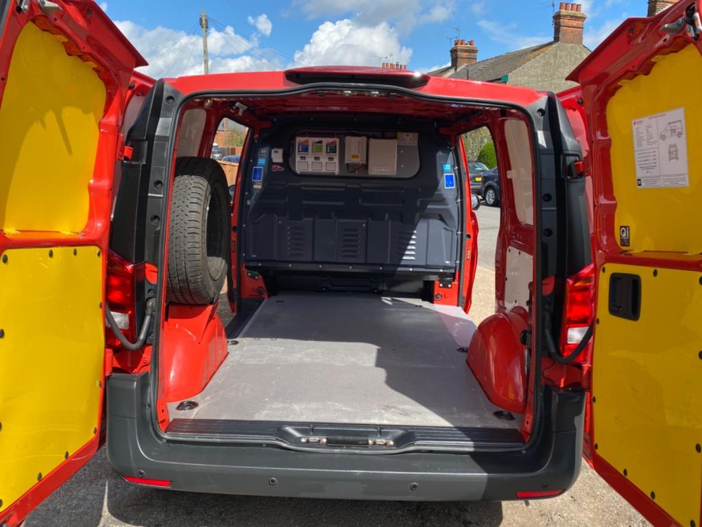 MERCEDES-BENZ VITO