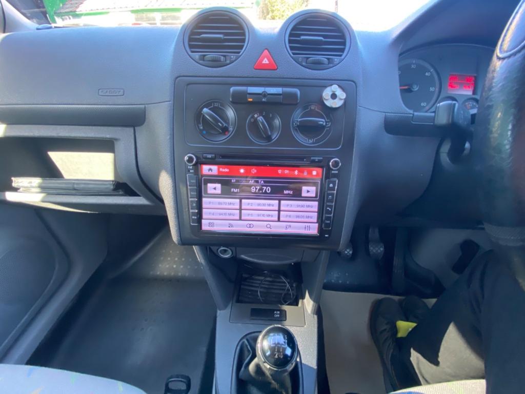 VOLKSWAGEN CADDY