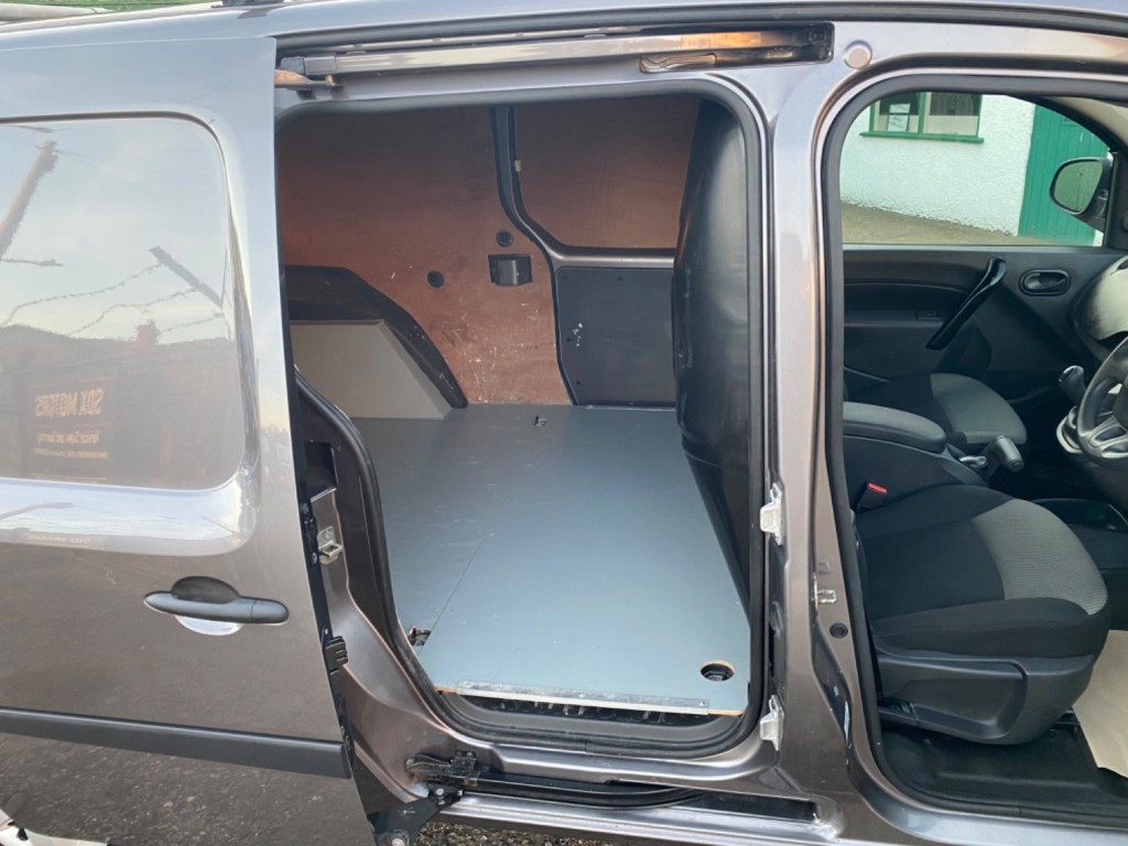 RENAULT KANGOO MAXI