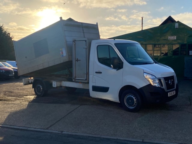 NISSAN NV400 DCI SE SHR CC ARBORIST TIPPER