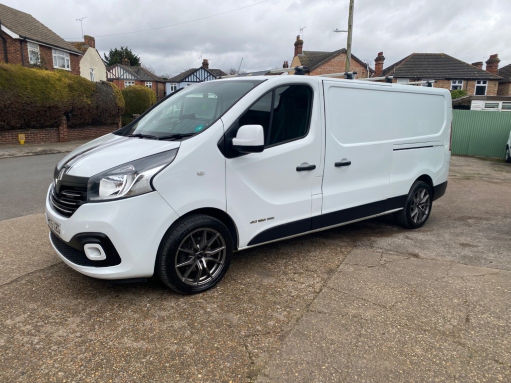 RENAULT TRAFIC