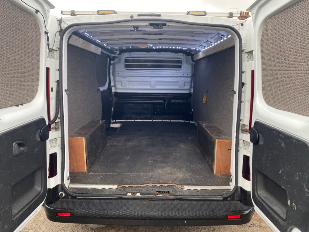 RENAULT TRAFIC