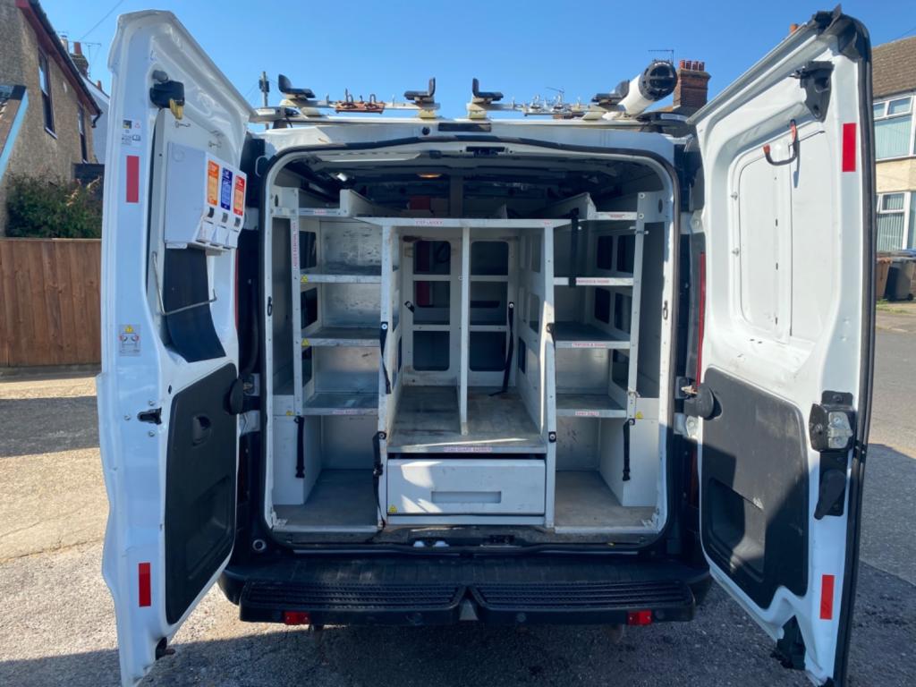 VAUXHALL VIVARO