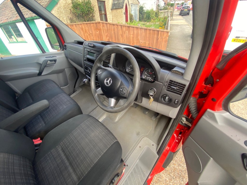 MERCEDES-BENZ SPRINTER