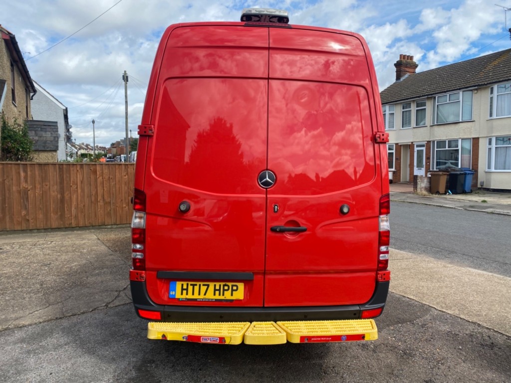 MERCEDES-BENZ SPRINTER