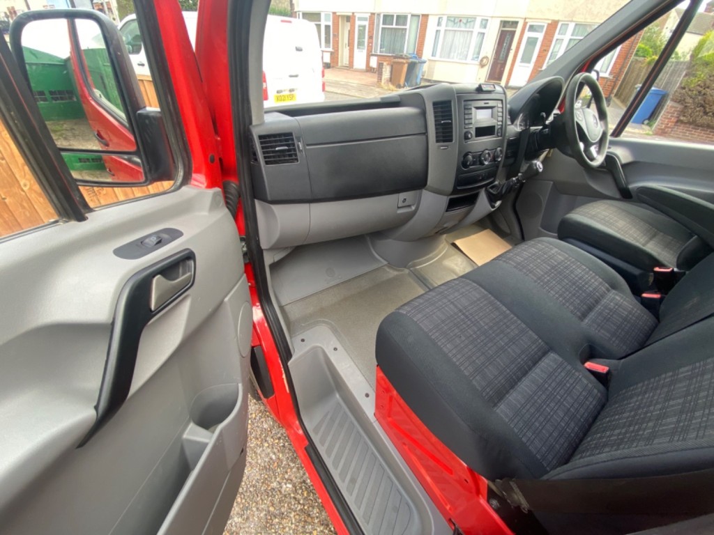 MERCEDES-BENZ SPRINTER