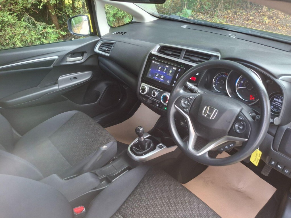 View HONDA JAZZ 1.3 i-VTEC SE