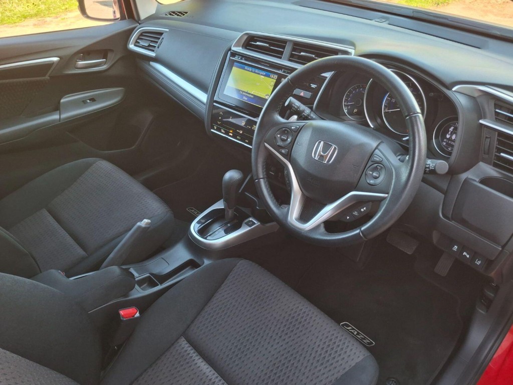 View HONDA JAZZ 1.3 i-VTEC EX Navi