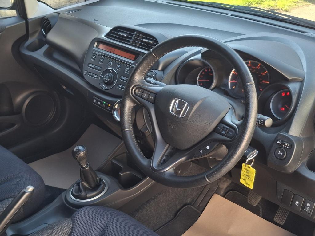 View HONDA JAZZ 1.4 i-VTEC ES Plus