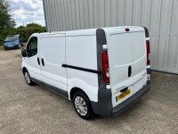 VAUXHALL VIVARO
