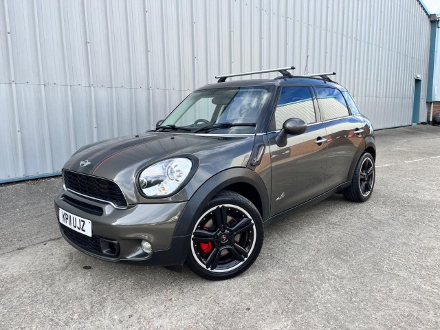 MINI COUNTRYMAN