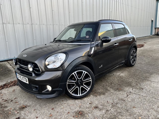 MINI COUNTRYMAN