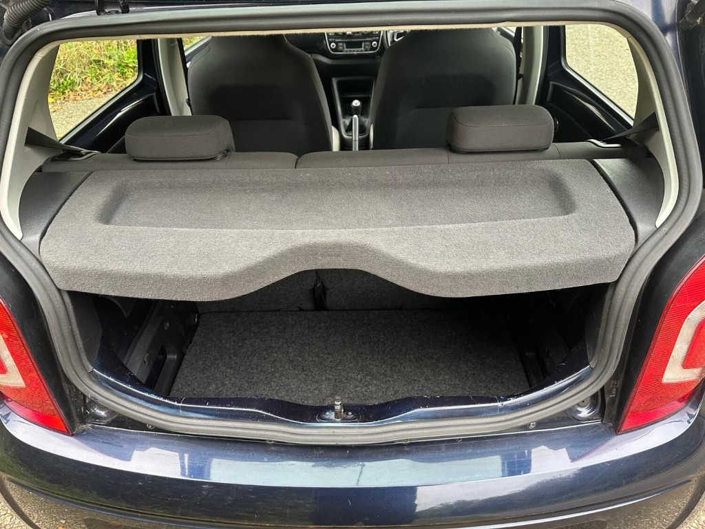 VOLKSWAGEN UP