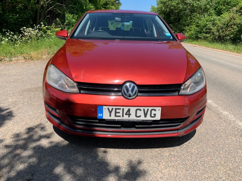 VOLKSWAGEN GOLF