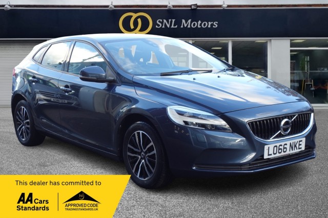 VOLVO V40 1.5 Momentum T2 (2017/66)