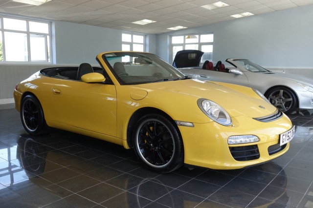 PORSCHE 911 CARRERA 4 (2002/52)