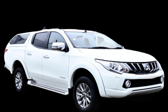 MITSUBISHI L200 2.4 DI-D DC Warrior (2019)