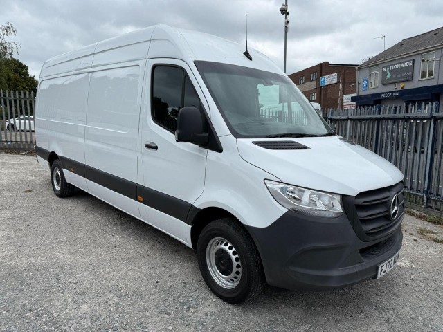 MERCEDES-BENZ SPRINTER