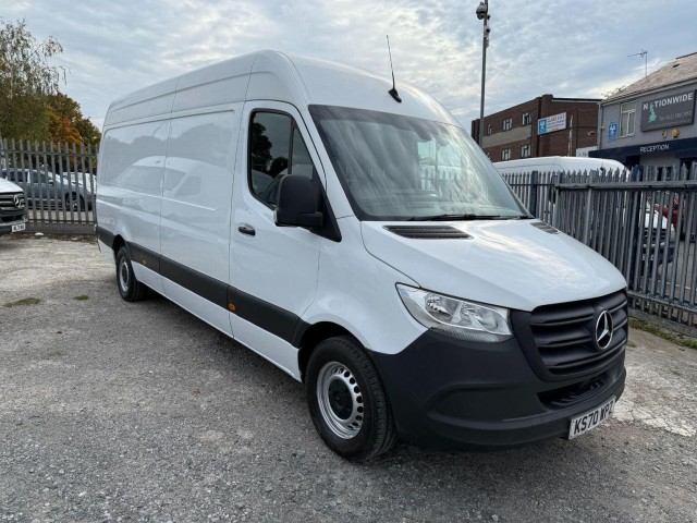 MERCEDES-BENZ SPRINTER