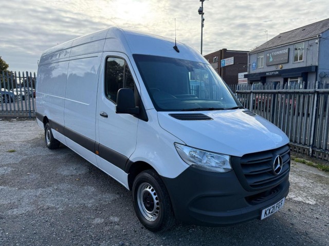 MERCEDES-BENZ SPRINTER