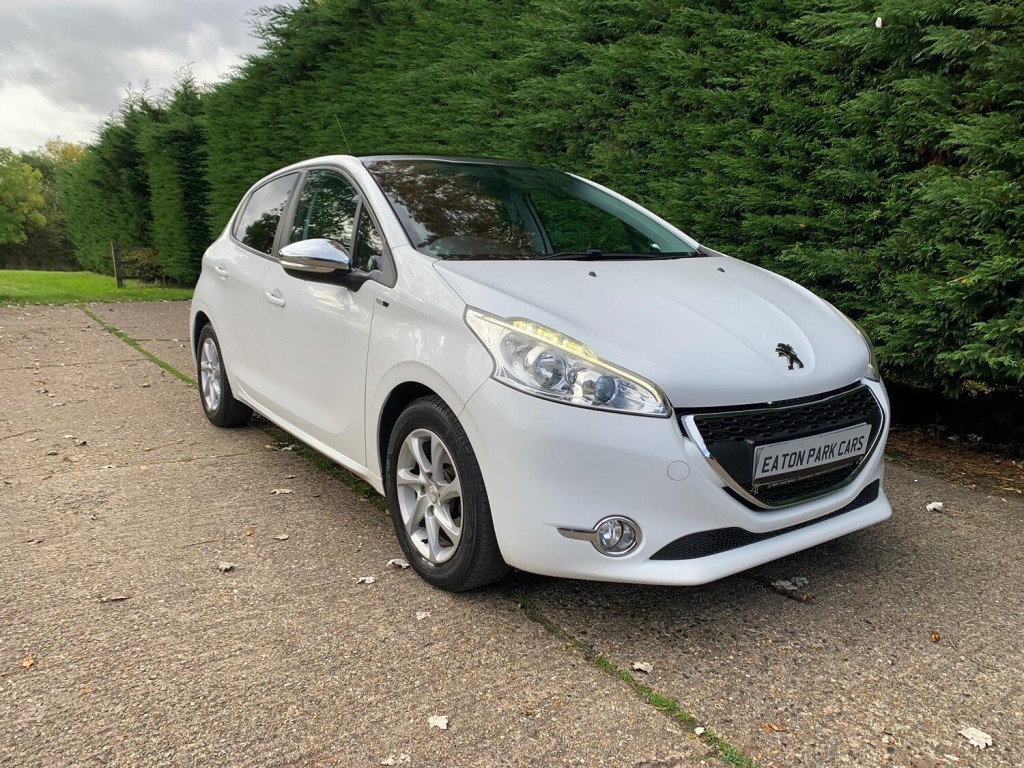 PEUGEOT 208  1.2 VTi PureTech Style Hatchback 5dr Petrol Manual Euro 6 (82 ps)