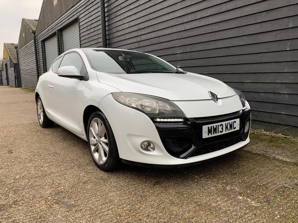 RENAULT MEGANE 1.5 dCi Dynamique TomTom Coupe (2012 - 2014) 3dr Diesel Manual Euro 5 (110 ps)