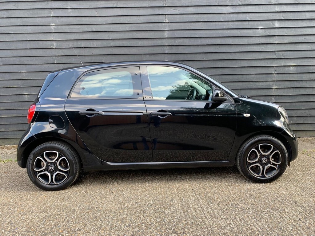 SMART FORFOUR 0.9T Prime (Premium) Hatchback 5dr Petrol Twinamic Euro 6 (s/s) (90 ps)