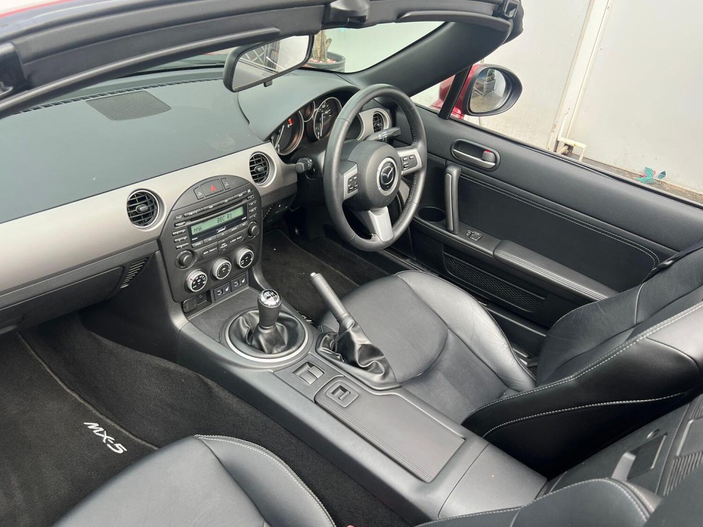 MAZDA MX-5