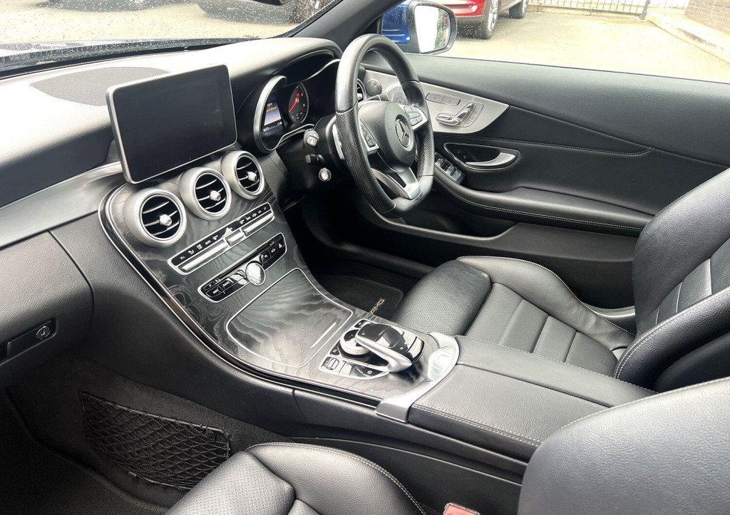 MERCEDES-BENZ C CLASS