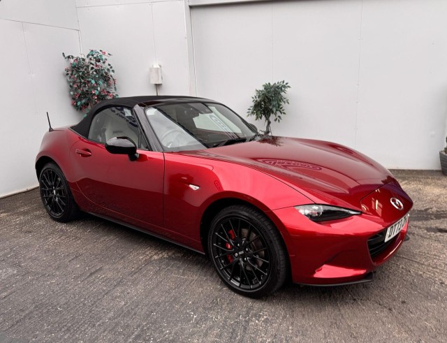 MAZDA MX-5 2.0 SKYACTIV-G Homura (2023/73)