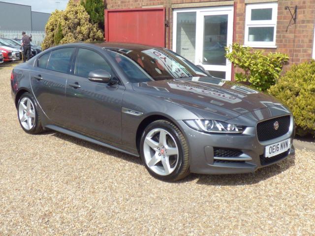 JAGUAR XE