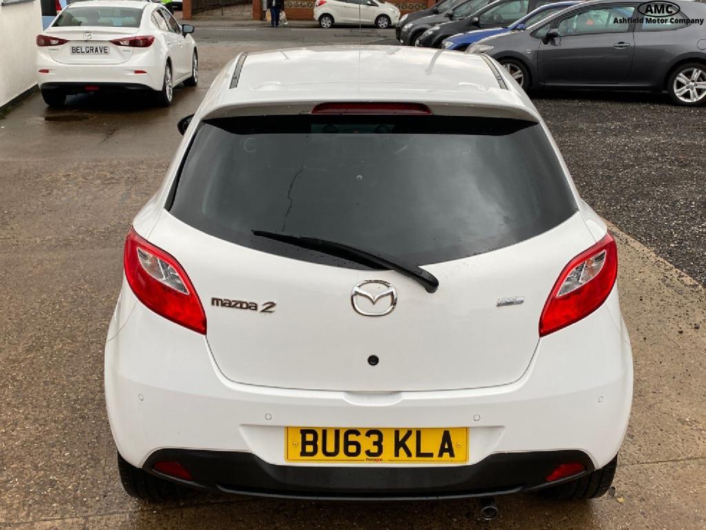 MAZDA 2
