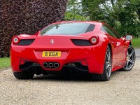 FERRARI 458