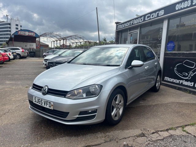 VOLKSWAGEN GOLF 1.6 TDI BlueMotion Tech Match (2015)